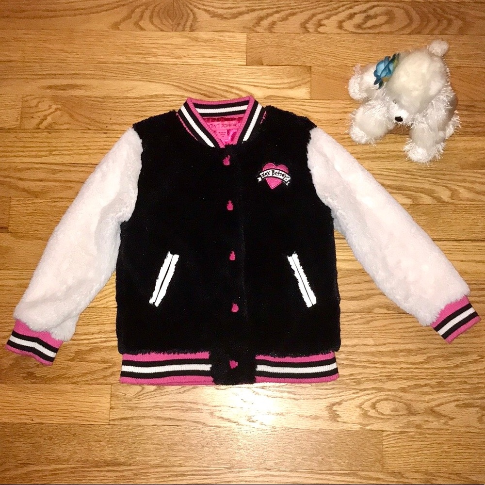BETSEY JOHNSON Coat
